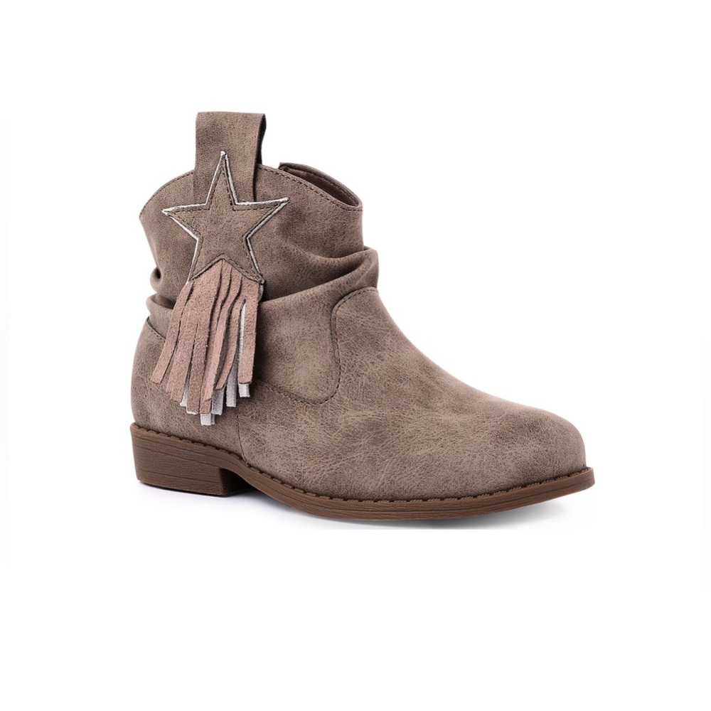 New Light brown boots for girls size 10